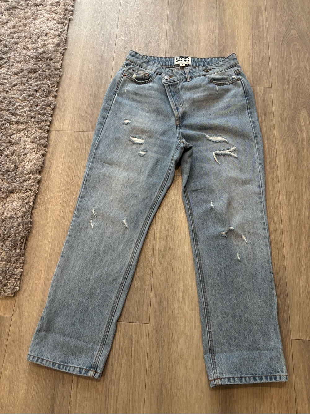 KBB by Kahlana Relaxed Fit Distressed Jeans - Light Blue, Sz 6